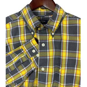 Nautica Mens L Button Down Shirt Long Sleeve Plaid‎ Wrinkle Resistant
